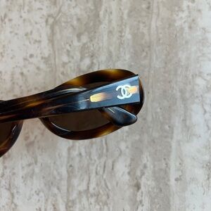 Vintage CHANEL Brown Tortoise Sunglasses